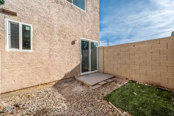 Phoenix, AZ 85032,3044 E Beck Lane #8