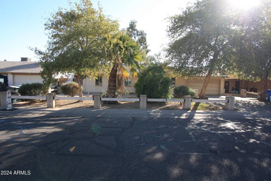 7549 W DEVONSHIRE Avenue, Phoenix, AZ 85033