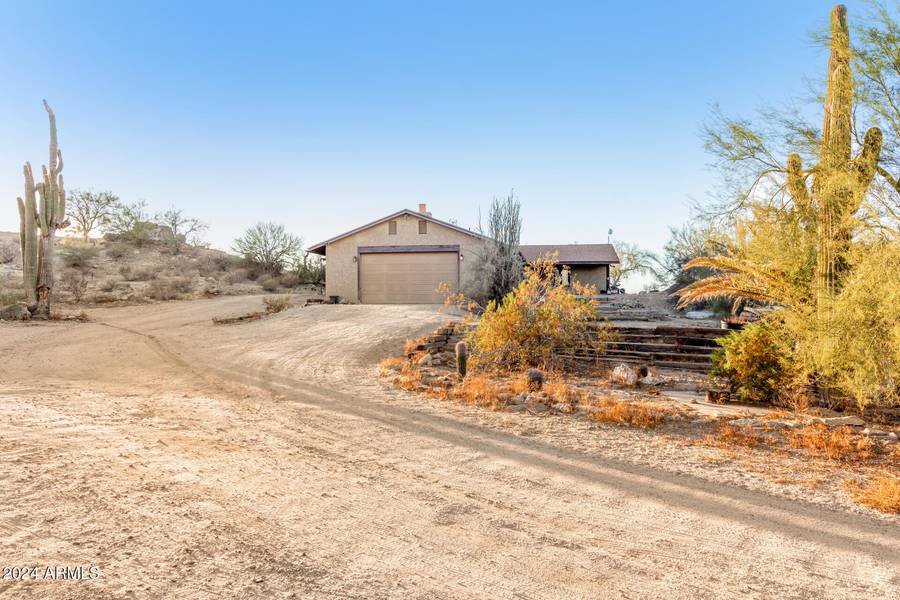 15612 S TUTHILL Road, Buckeye, AZ 85326