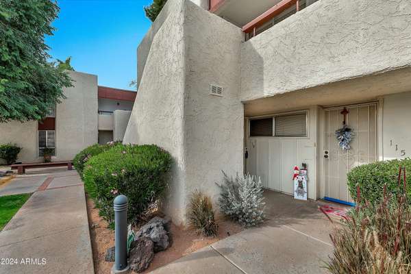 Phoenix, AZ 85018,3828 N 32ND Street #114