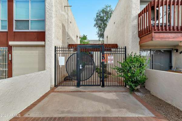 Phoenix, AZ 85018,3828 N 32ND Street #114