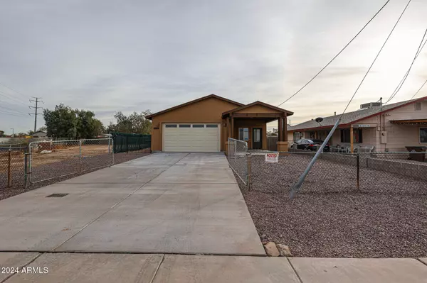 Guadalupe, AZ 85283,5647 E Calle Pitaya --