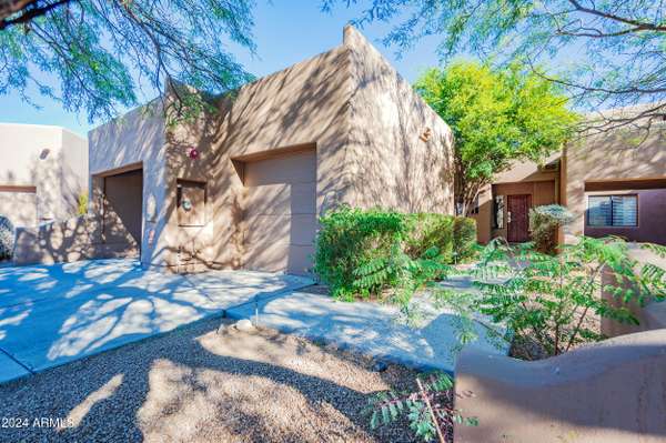 Scottsdale, AZ 85266,9212 E WHITETHORN Circle