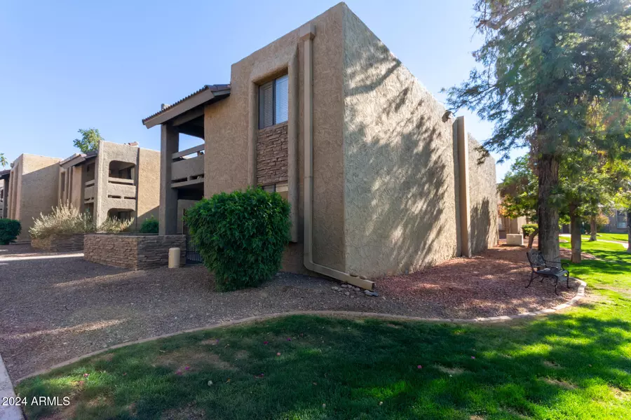 3825 E CAMELBACK Road #109, Phoenix, AZ 85018