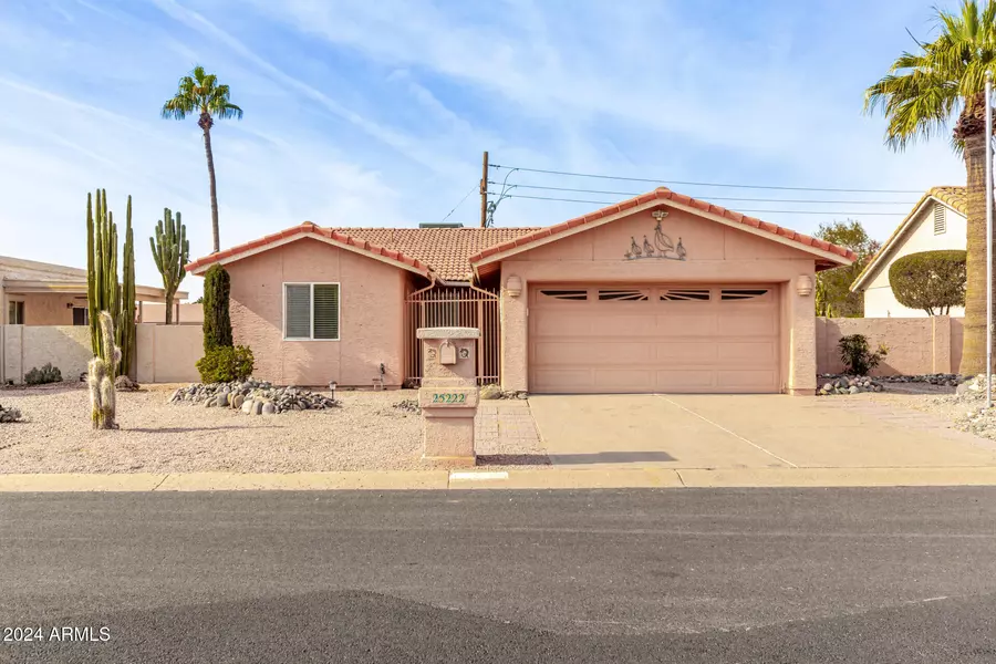 25222 S PINEWOOD Drive, Sun Lakes, AZ 85248