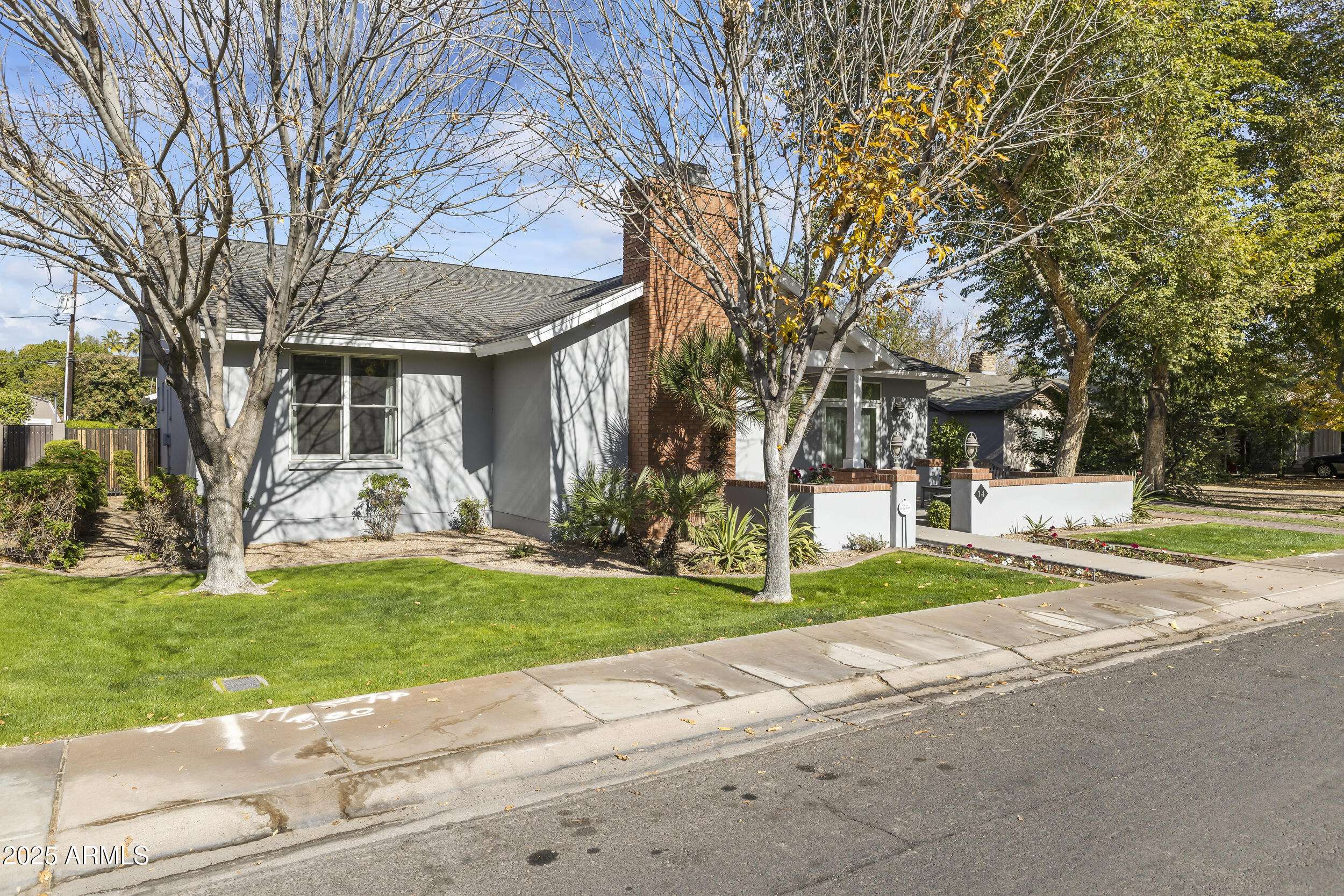 Tempe, AZ 85281,14 E 14TH Street