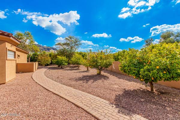 Paradise Valley, AZ 85253,5339 E ROYAL PALM Road