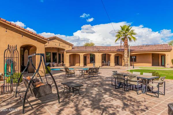 Paradise Valley, AZ 85253,5339 E ROYAL PALM Road