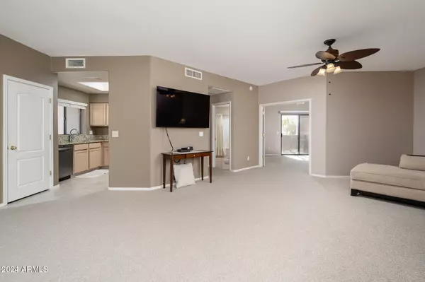 Peoria, AZ 85381,9151 W GREENWAY Road #243