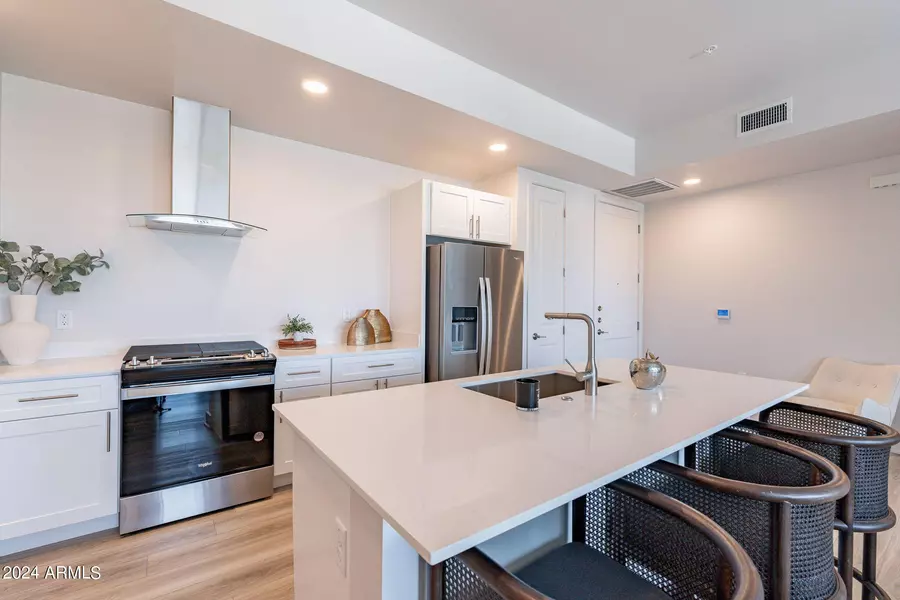 3131 N CENTRAL Avenue #5022, Phoenix, AZ 85012