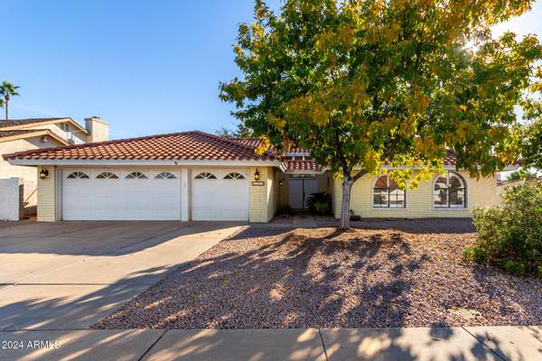 3315 E HAMPTON Avenue, Mesa, AZ 85204