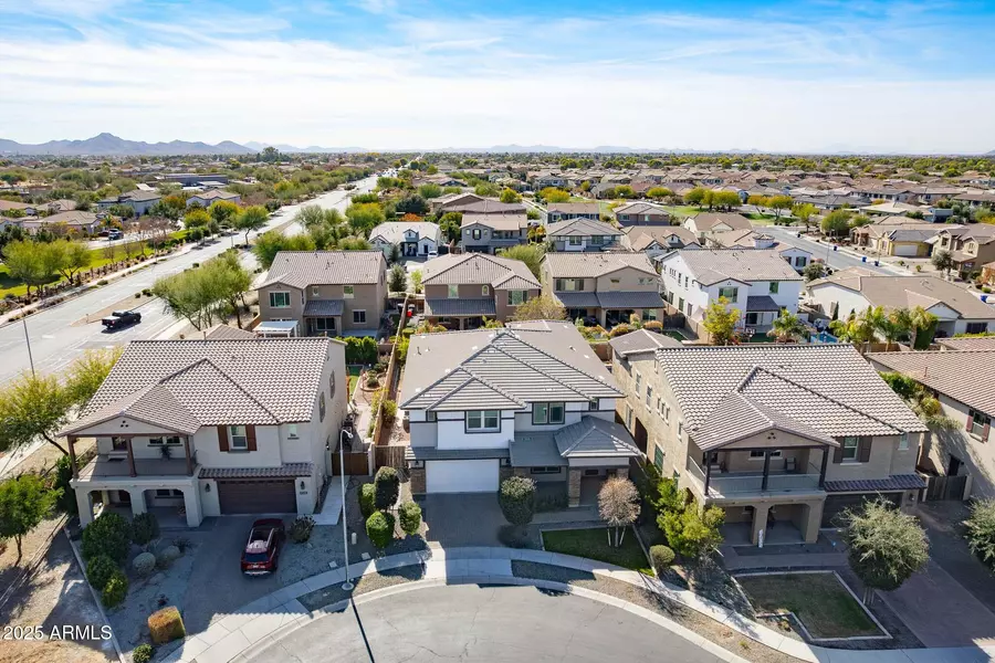 3943 E CANYON Place, Chandler, AZ 85249