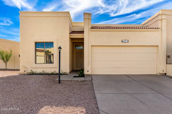 7006 E JENSEN Street #111, Mesa, AZ 85207