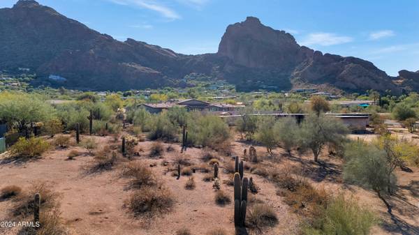 Paradise Valley, AZ 85253,6105 N CAMELBACK MANOR Drive