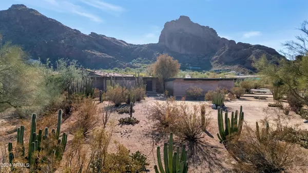 Paradise Valley, AZ 85253,6105 N CAMELBACK MANOR Drive