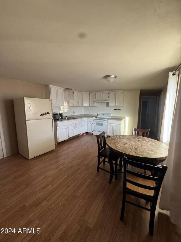 Tempe, AZ 85282,4605 S Priest Dr -- #179