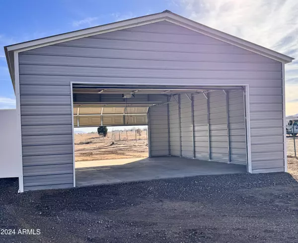 Chino Valley, AZ 86323,1635 E Rd 2 S -- S