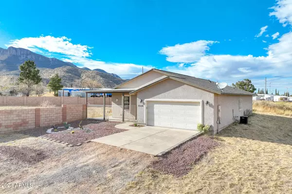 7556 S Gold Creek Road, Hereford, AZ 85615