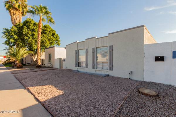 Tempe, AZ 85282,315 W PEBBLE BEACH Drive