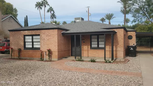 1540 E CHEERY LYNN Road, Phoenix, AZ 85014