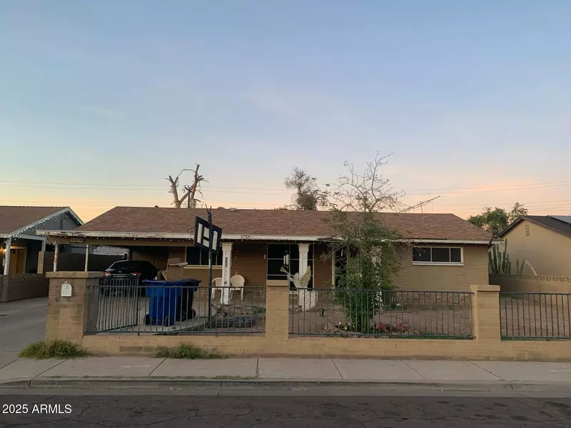 1338 E ELTON Avenue, Mesa, AZ 85204