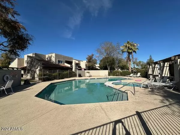 Mesa, AZ 85203,520 N STAPLEY Drive #127