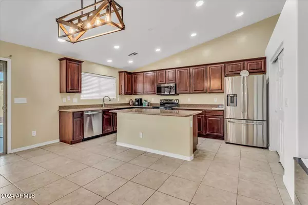 Maricopa, AZ 85138,43558 W HARRIS Drive