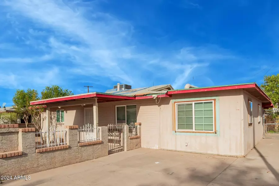 3622 W SUNLAND Avenue, Phoenix, AZ 85041