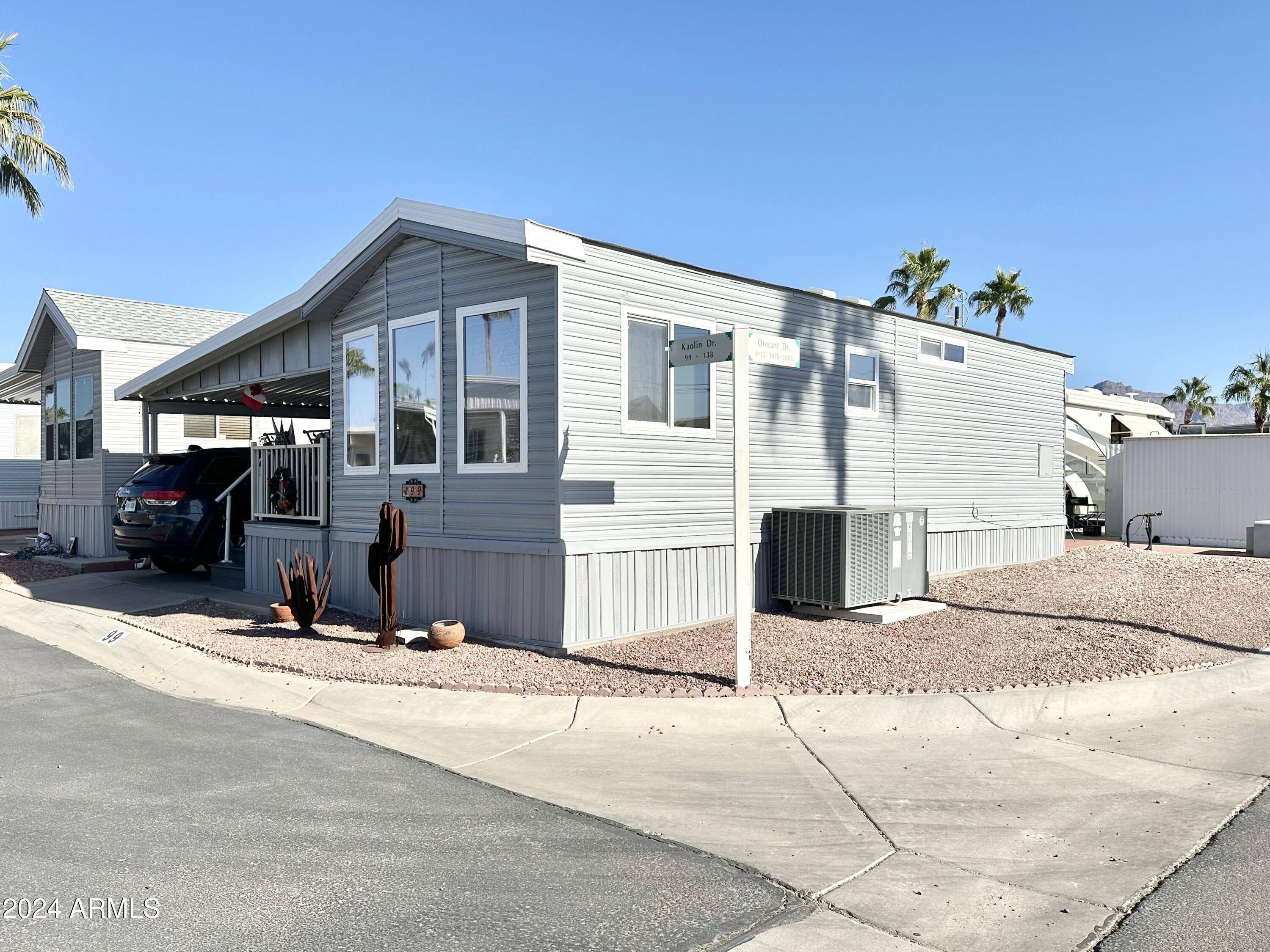 Apache Junction, AZ 85119,99 S KAOLINE Drive