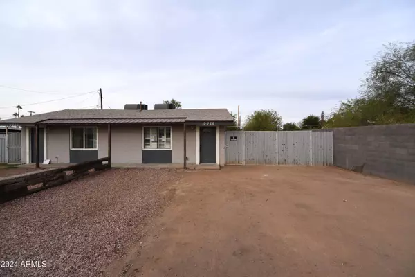 5028 W MIDWAY Avenue, Glendale, AZ 85301