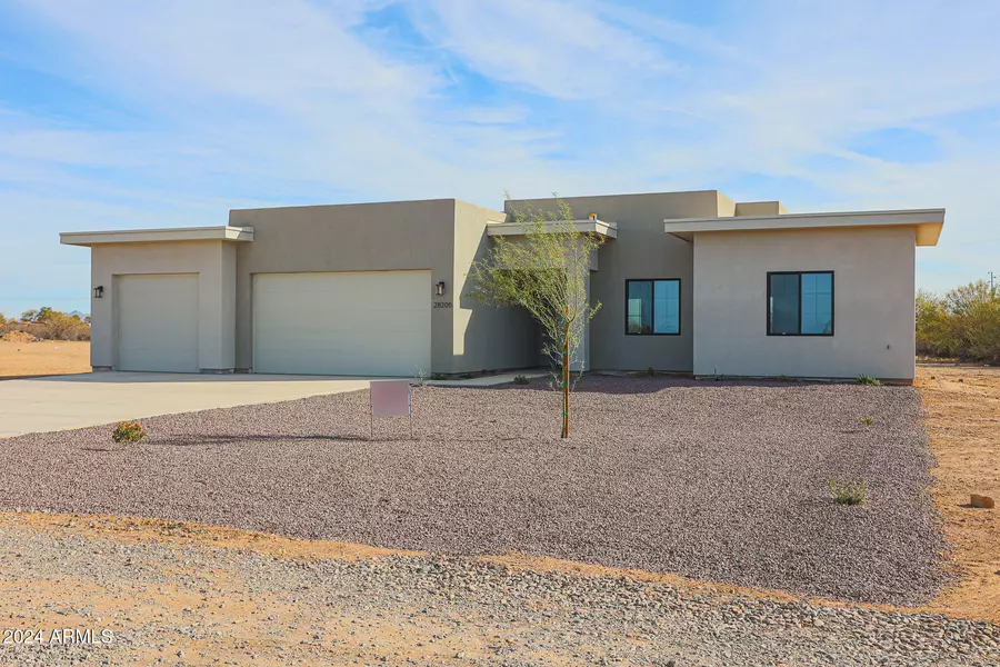 28205 N 213TH Drive, Wittmann, AZ 85361