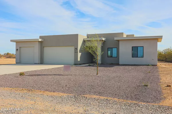 28205 N 213TH Drive, Wittmann, AZ 85361