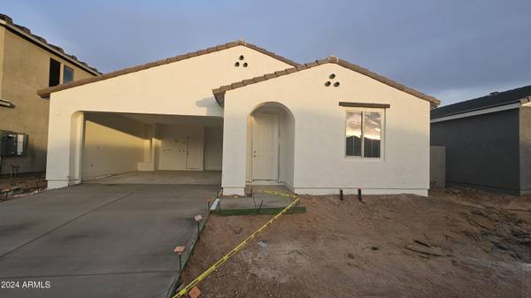 San Tan Valley, AZ 85140,37581 N COWBOY Lane