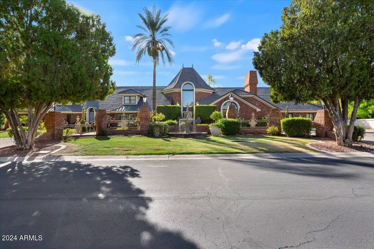 Paradise Valley, AZ 85253,6600 N 64TH Place