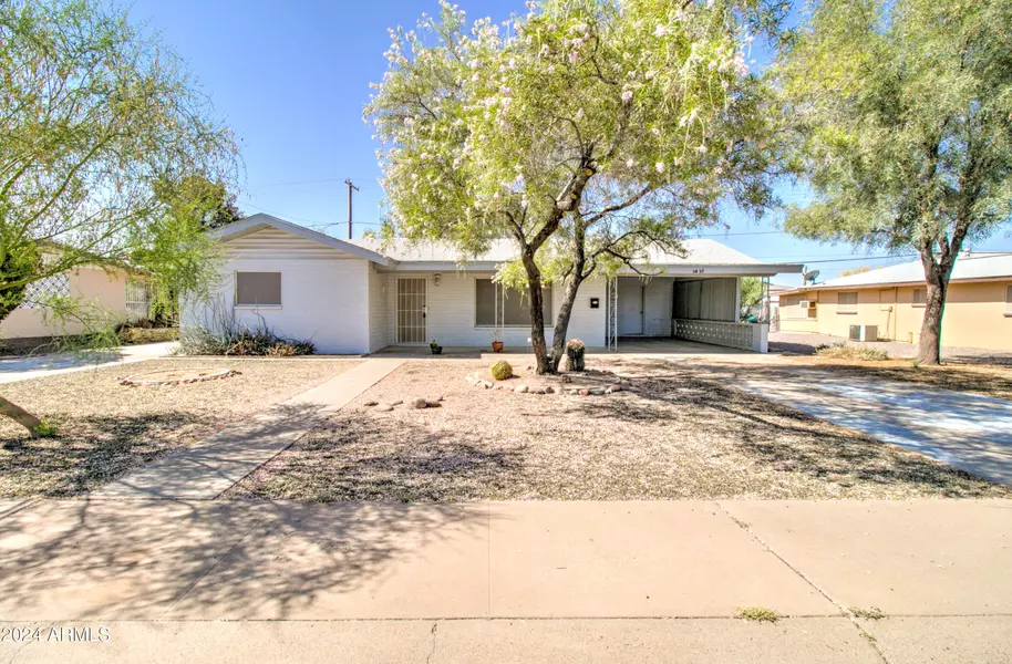 5457 E AKRON Street, Mesa, AZ 85205