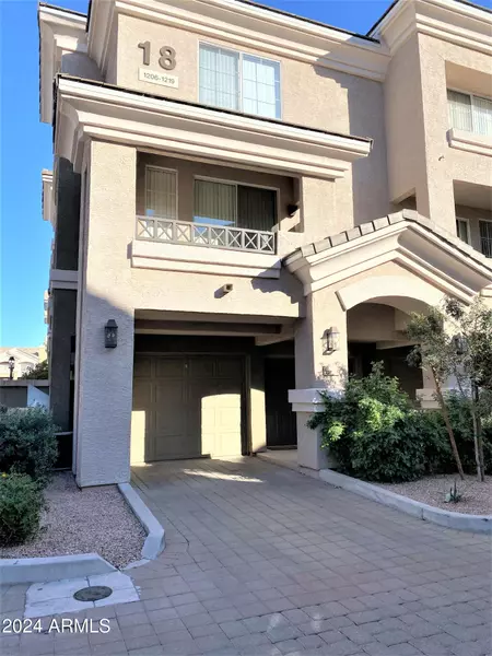 4465 E PARADISE VILLAGE Parkway #1213, Phoenix, AZ 85032