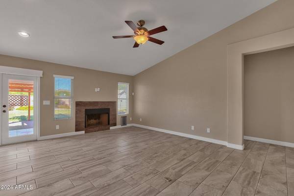 Peoria, AZ 85345,6870 W SHAW BUTTE Drive