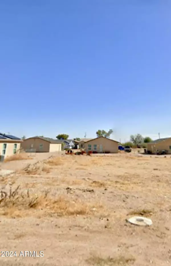 Wittmann, AZ 85361,319 N Poplar Street #9