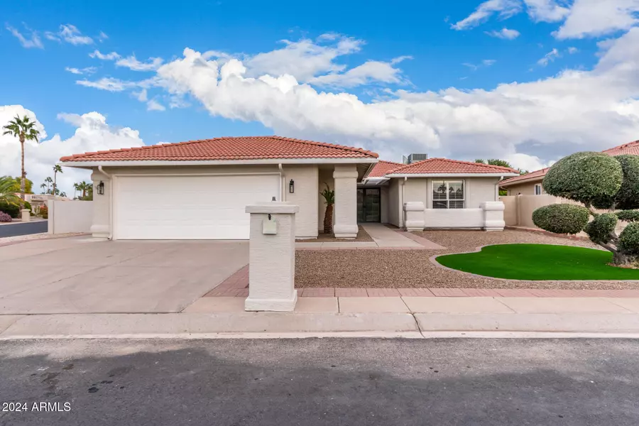 26201 S SHERBROOK Drive, Sun Lakes, AZ 85248