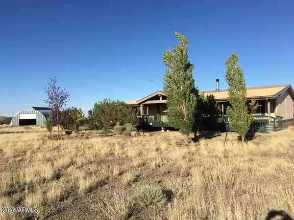 4 WALKING CANE RANCH Road, Flagstaff, AZ 86004