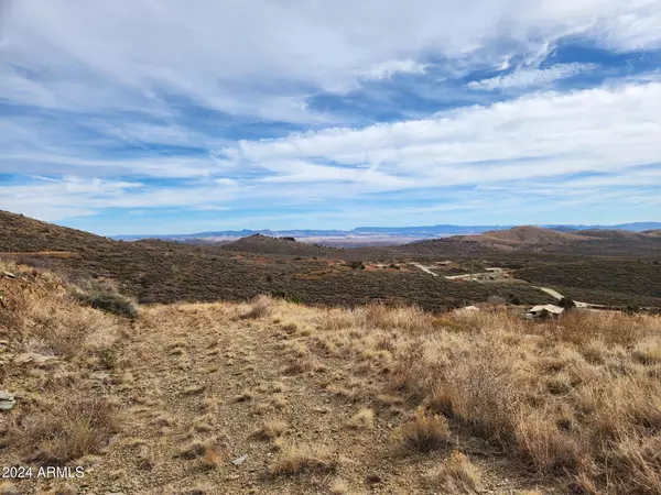 Mayer, AZ 86333,0 S wolfpack Trail #C