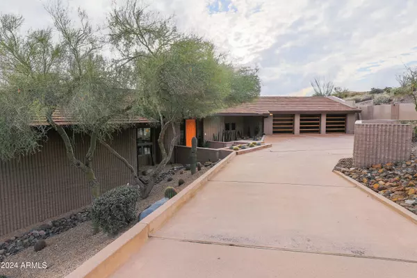 Carefree, AZ 85377,8702 E SILVER SADDLE Drive