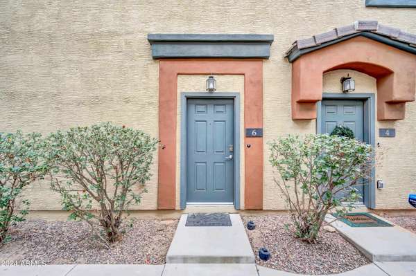 Chandler, AZ 85224,2727 N PRICE Road #6