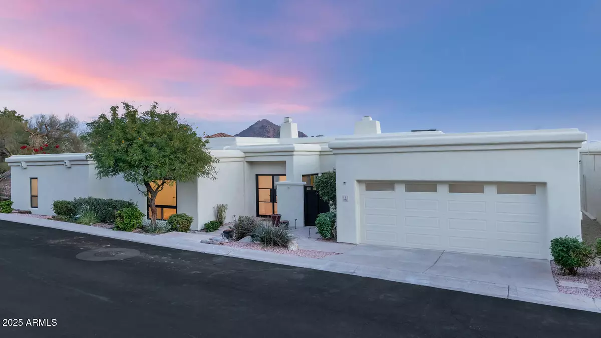 Phoenix, AZ 85018,3800 E LINCOLN Drive #1