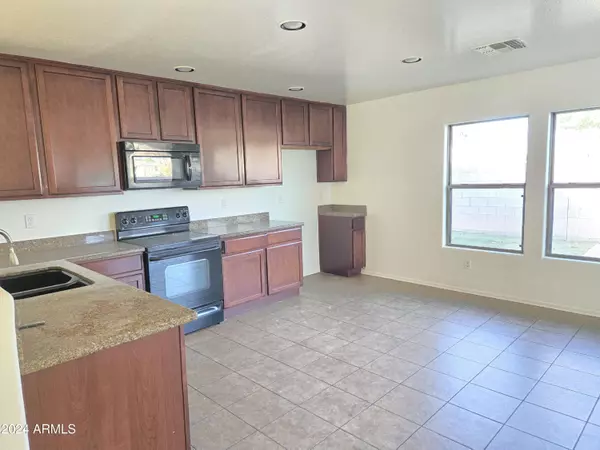 Phoenix, AZ 85043,7940 W COLCORD CANYON Road