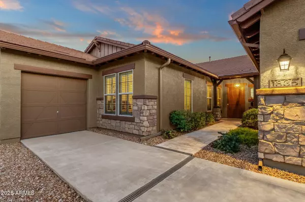 Chandler, AZ 85286,1835 W KINGBIRD Drive