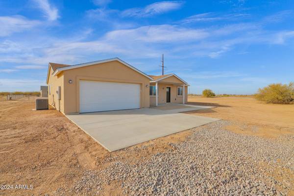 Eloy, AZ 85131,735 E Hanna Road