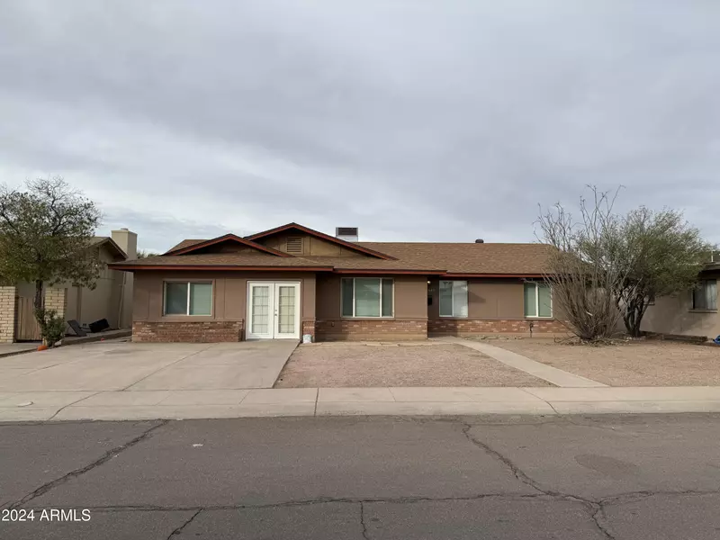 1640 E EL PARQUE Drive, Tempe, AZ 85282