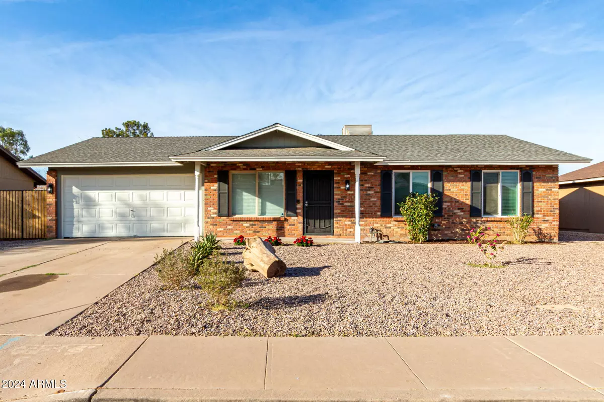 Mesa, AZ 85201,1112 W HACKAMORE Street