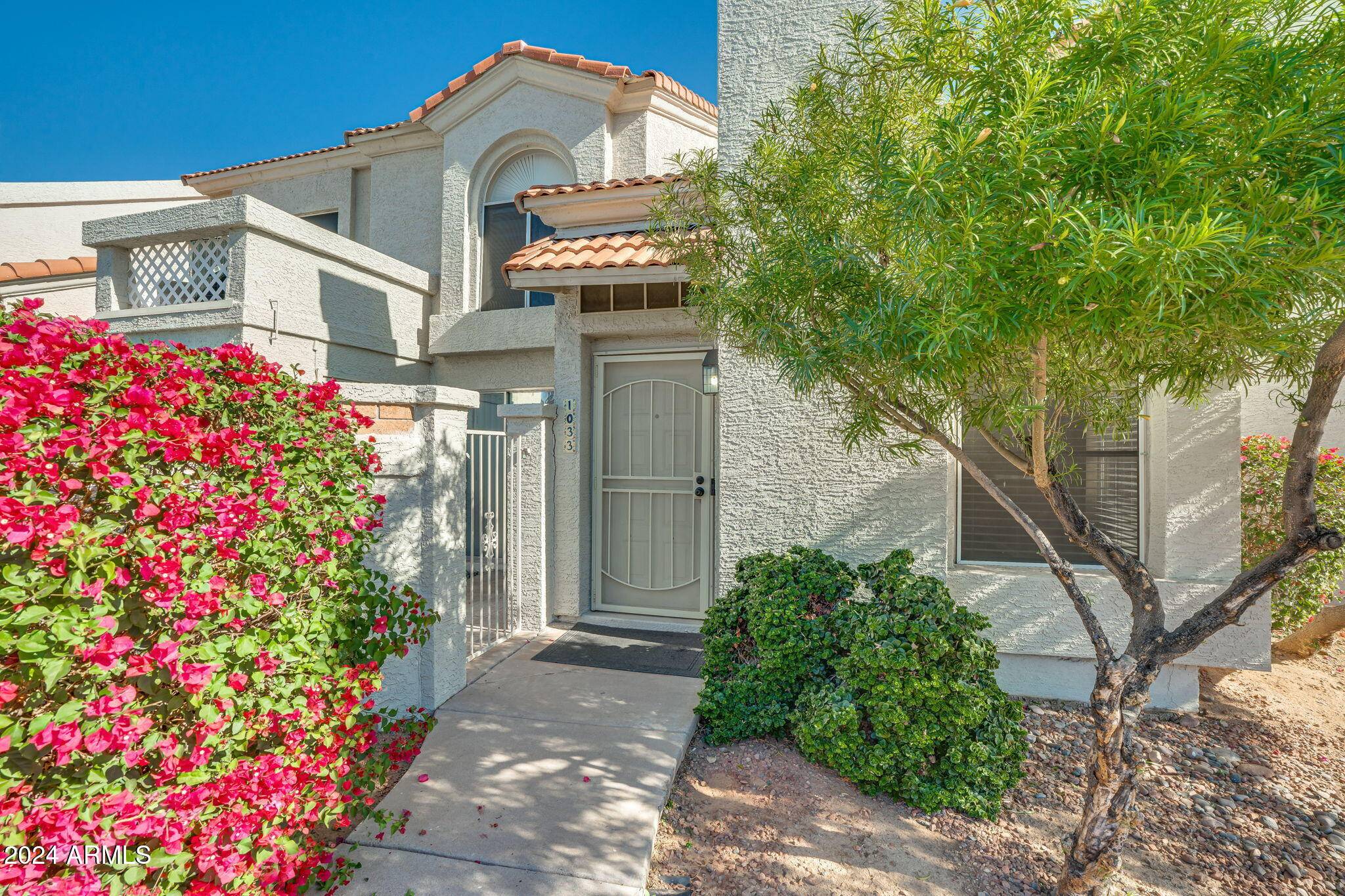 Phoenix, AZ 85024,1717 E UNION HILLS Drive #1033